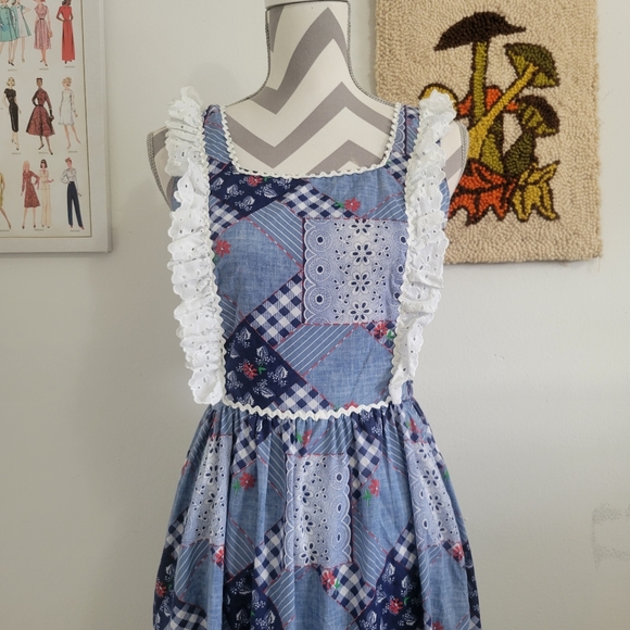 Lounge Craft | 70s Vintage Americana Patchwork Tie Waist Maxi Dress - Picture 3 of 11